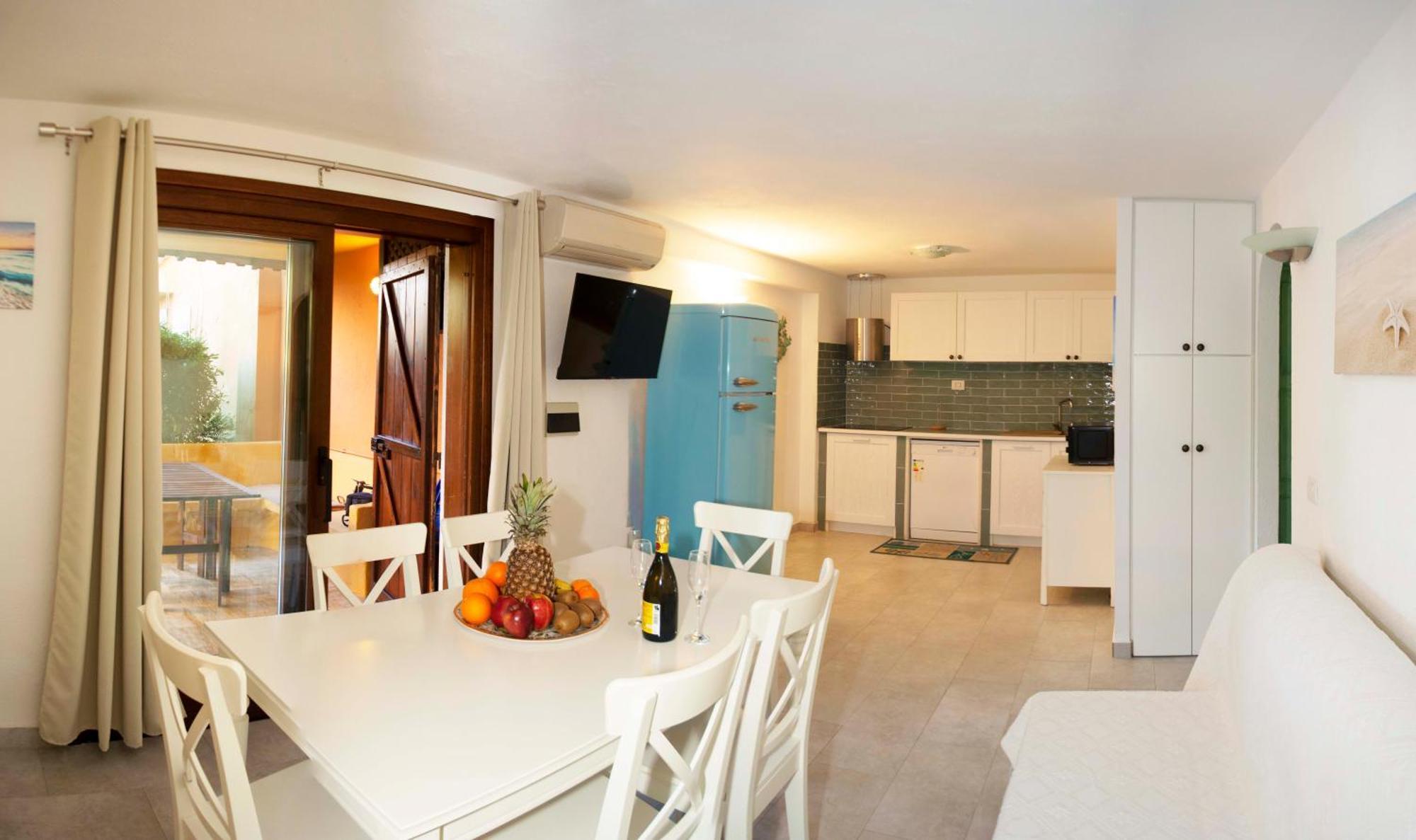 Ampio Trilocale Sul Golfo Di Marinella Villa มาริเนลลา ภายนอก รูปภาพ