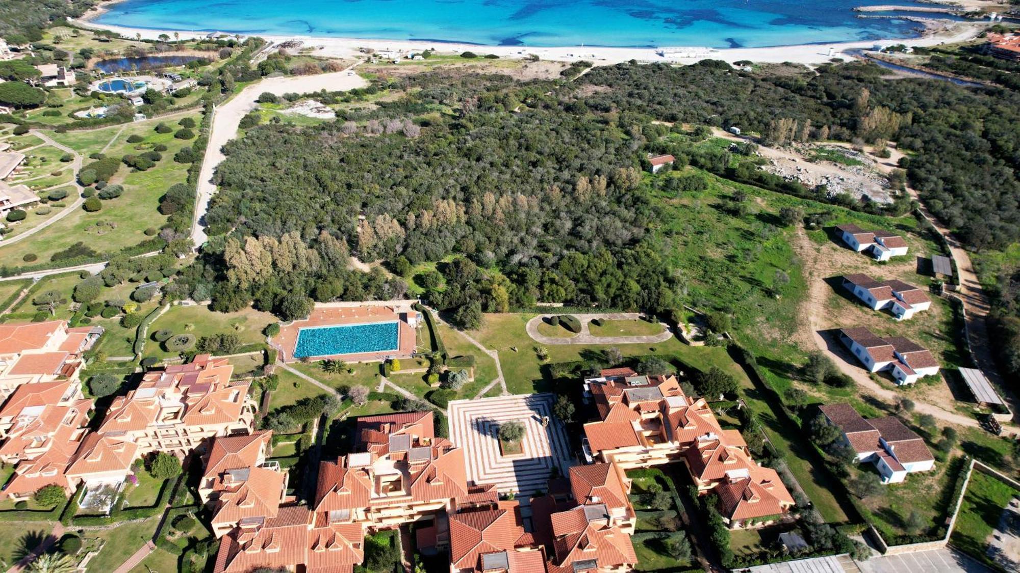 Ampio Trilocale Sul Golfo Di Marinella Villa มาริเนลลา ภายนอก รูปภาพ